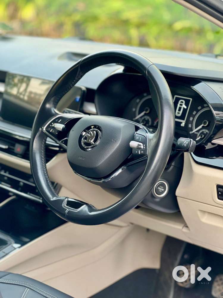 Skoda Slavia Ambition 1.5l Tsi Mt, 2022, Petrol