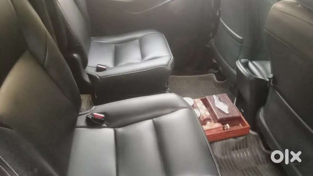 Toyota Innova Crysta 2016 Diesel 228262 Km Driven