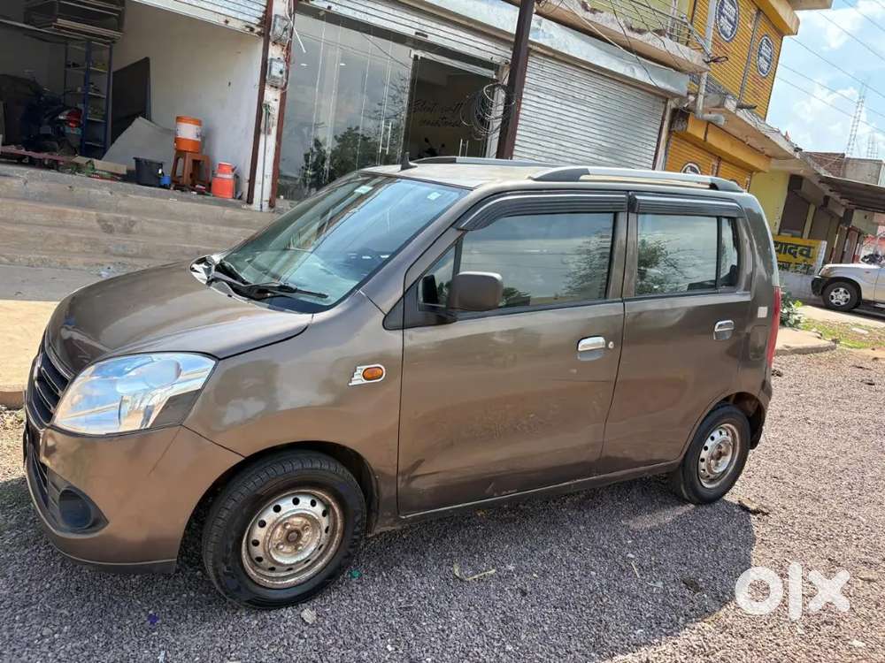 Well-maintained 2012 Maruti Suzuki Wagon R - Brown