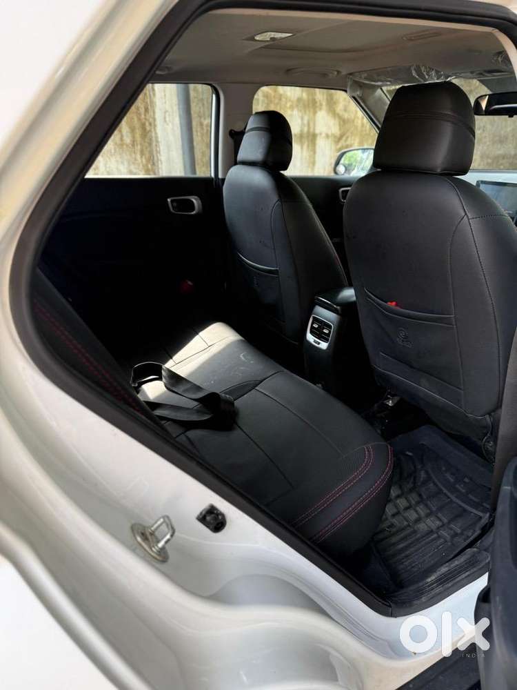 Hyundai Venue 2020 Diesel 80000 Km Driven