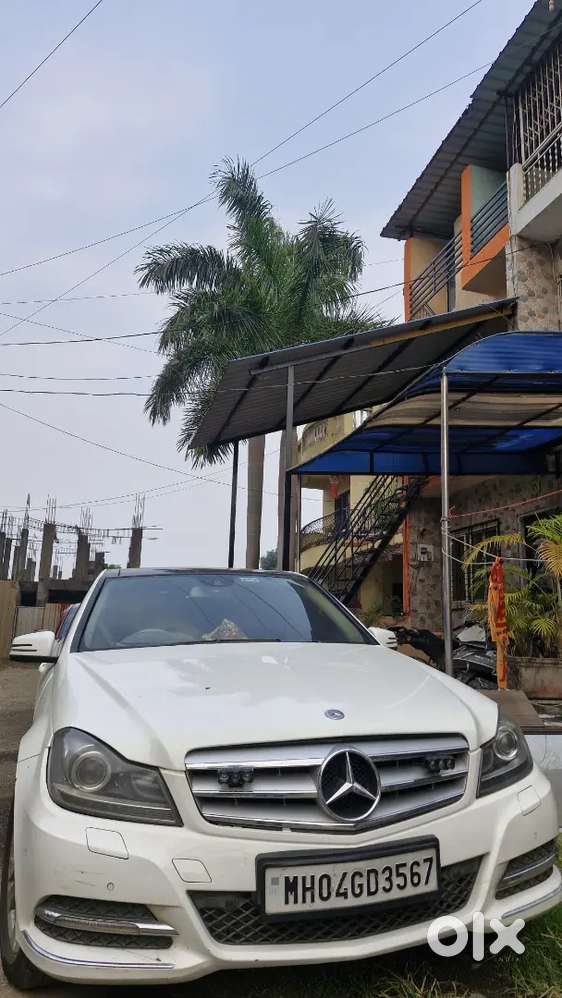 Mercedes-benz C-class 2013 Diesel 110000 Km Driven
