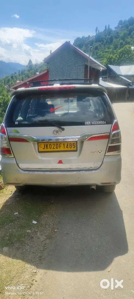 Toyota Innova 2014 Diesel 2nd Owner