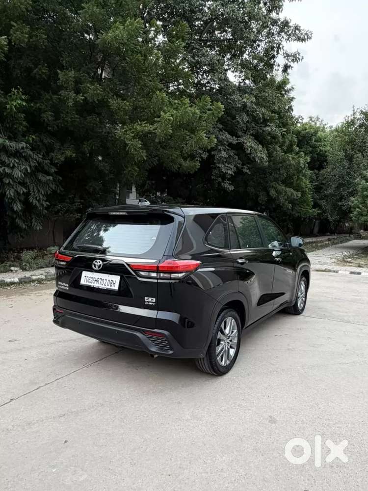Toyota Innova Hycross, 2026, Petrol