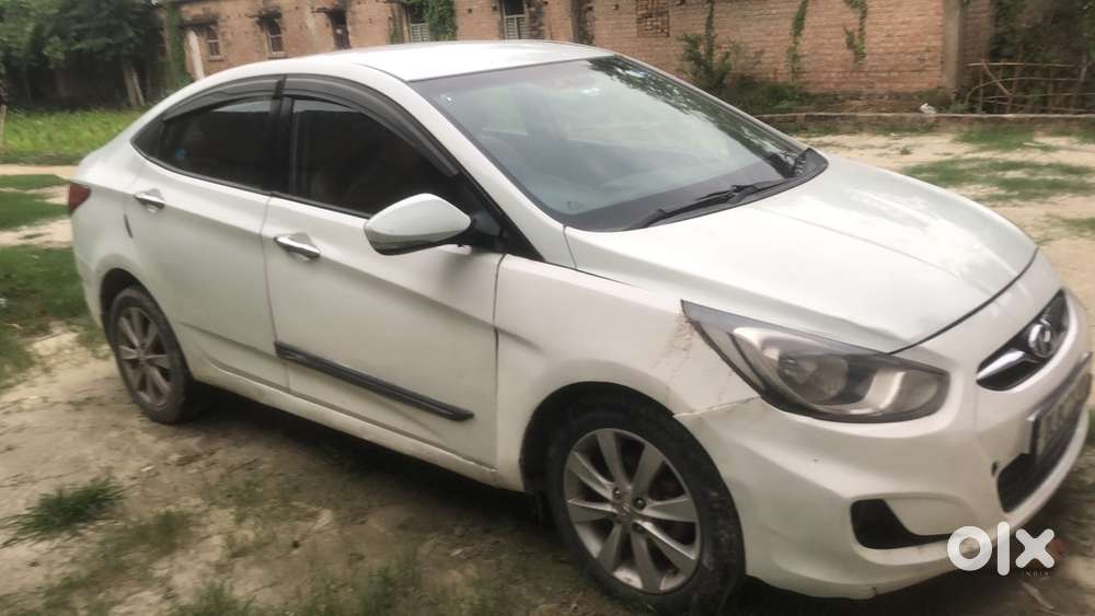 Hyundai Fluidic Verna 2011