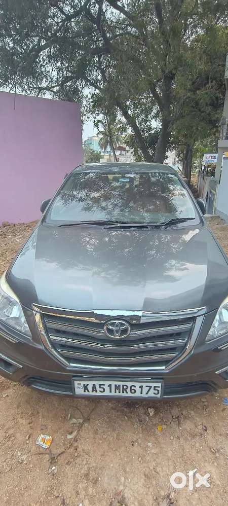 Toyota Innova 2014 Diesel Well Maintained Company Service History