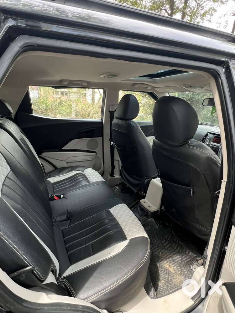 Mahindra Xuv300 W6 Diesel, 2023, Diesel