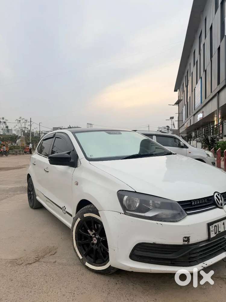 Volkswagen Polo 2012 Petrol 80000 Km Driven