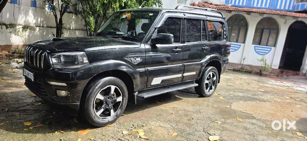 Mahindra Scorpio 2024 Diesel Manual