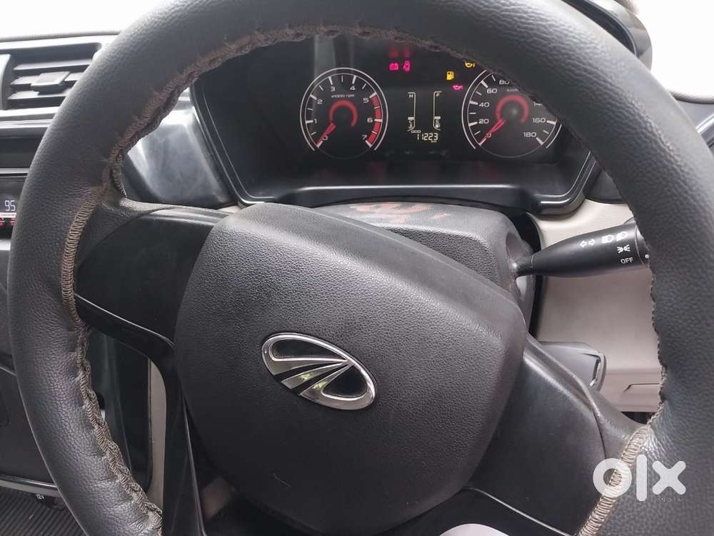Mahindra Kuv 100 G80 K2, 2017, Petrol