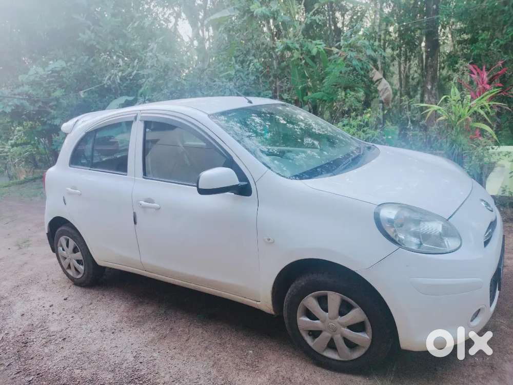 Good Condition Full Option Vehicle Getting Good Mileage