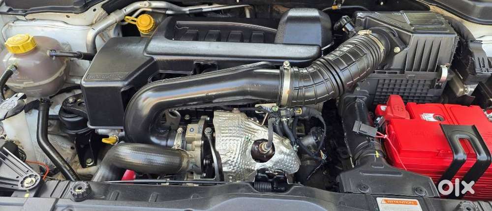 Mahindra Xuv300 W6 Diesel, 2022, Diesel