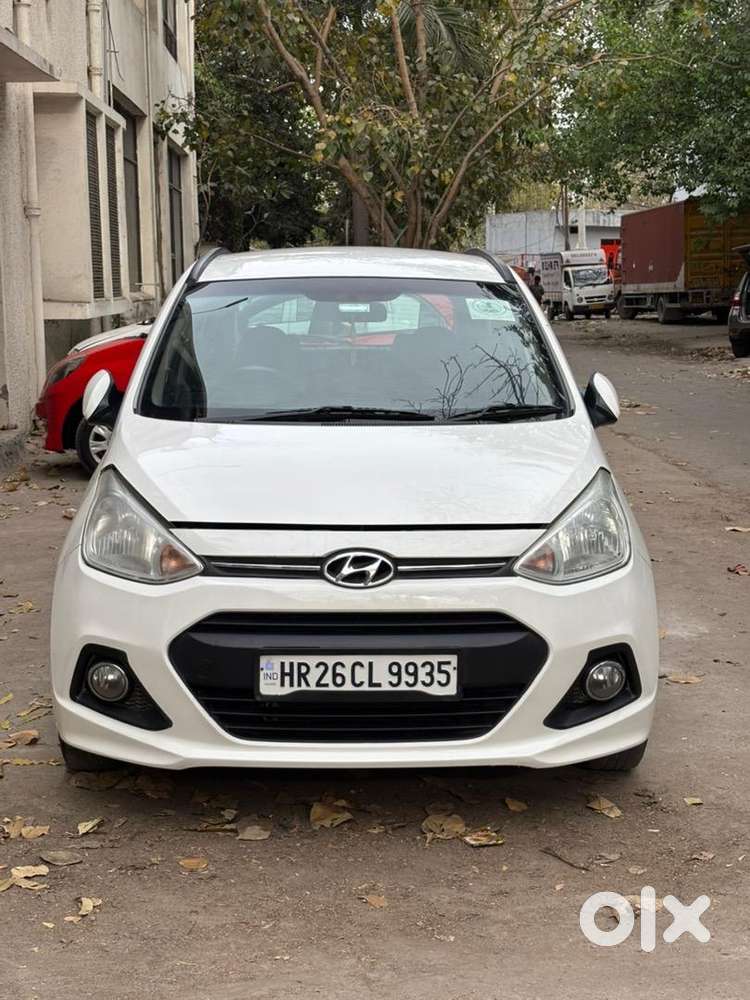 Hyundai Grand I10 2015 Cng On Paper
