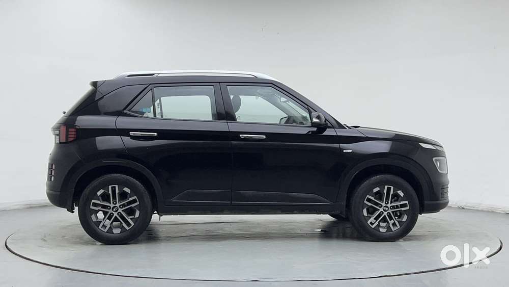 Hyundai Venue 1.0 Sx (o) Turbo Dct, 2023, Petrol