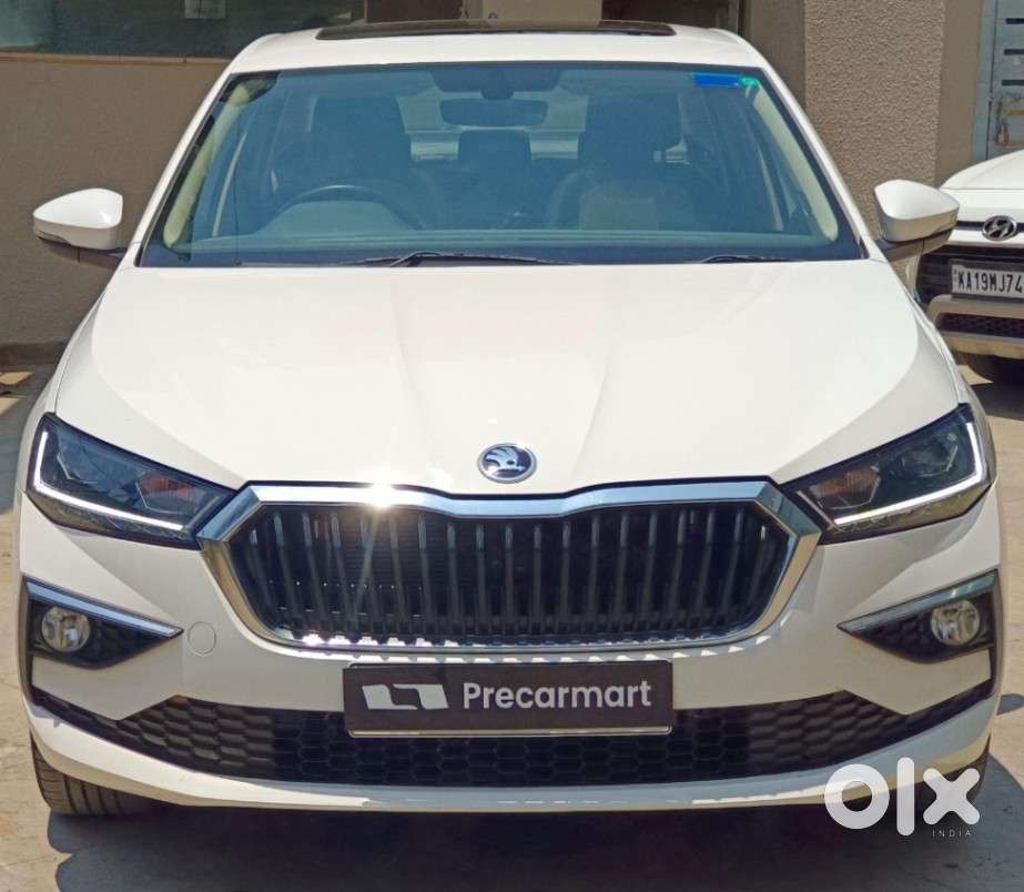 Skoda Slavia 1.0 Tsi Style At, 2024, Petrol