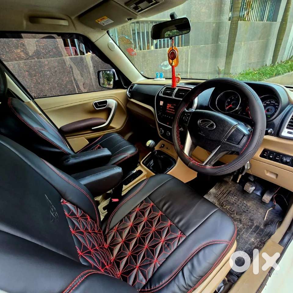 Mahindra Tuv 300 Mhawk100 T8 Dual Tone, 2017, Diesel