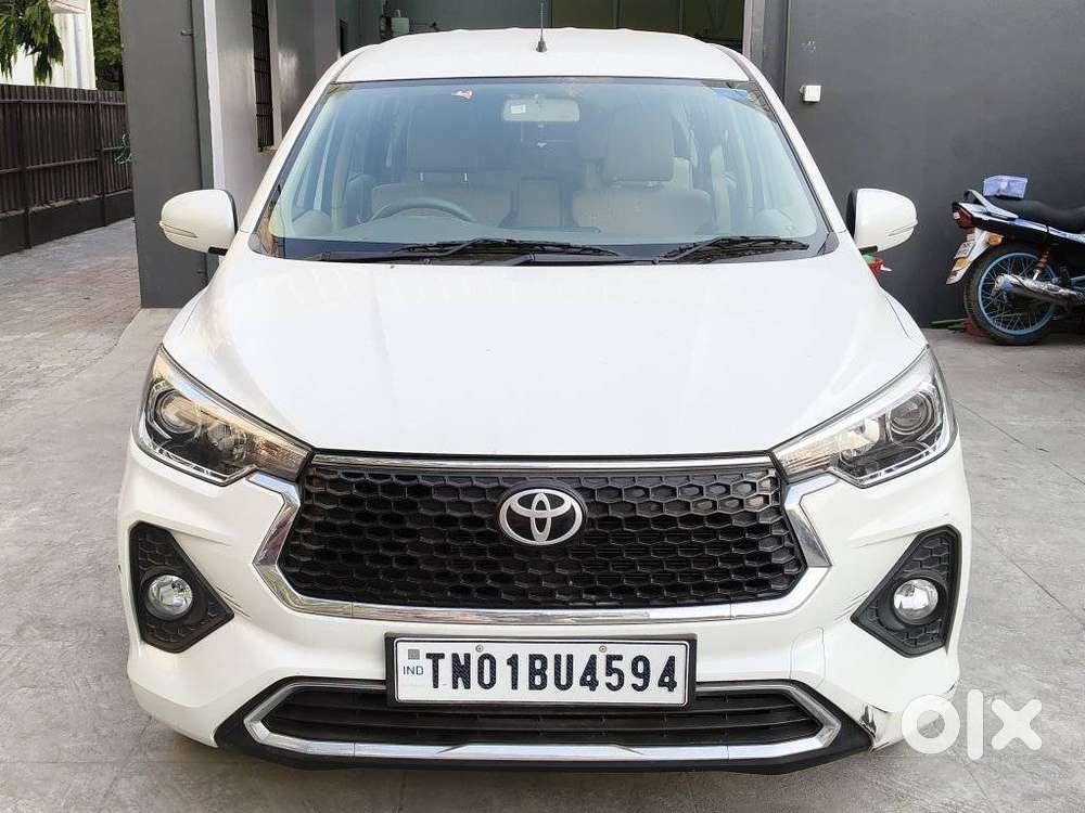 Toyota Rumion V Mt, 2024, Petrol