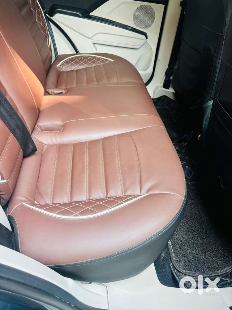 Xuv300 W6 Diesel  1st Owner  Insurance Till Oct 2026