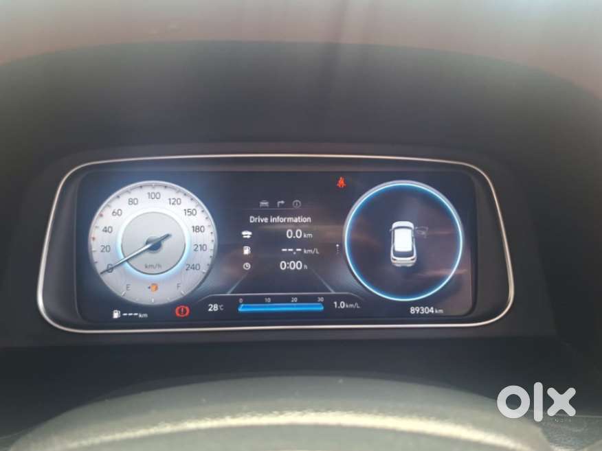 Hyundai Alcazar Platinum, 2022, Petrol