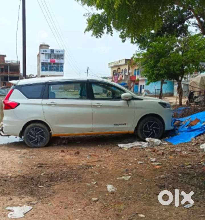 Maruti Ertiga Vxi 2025