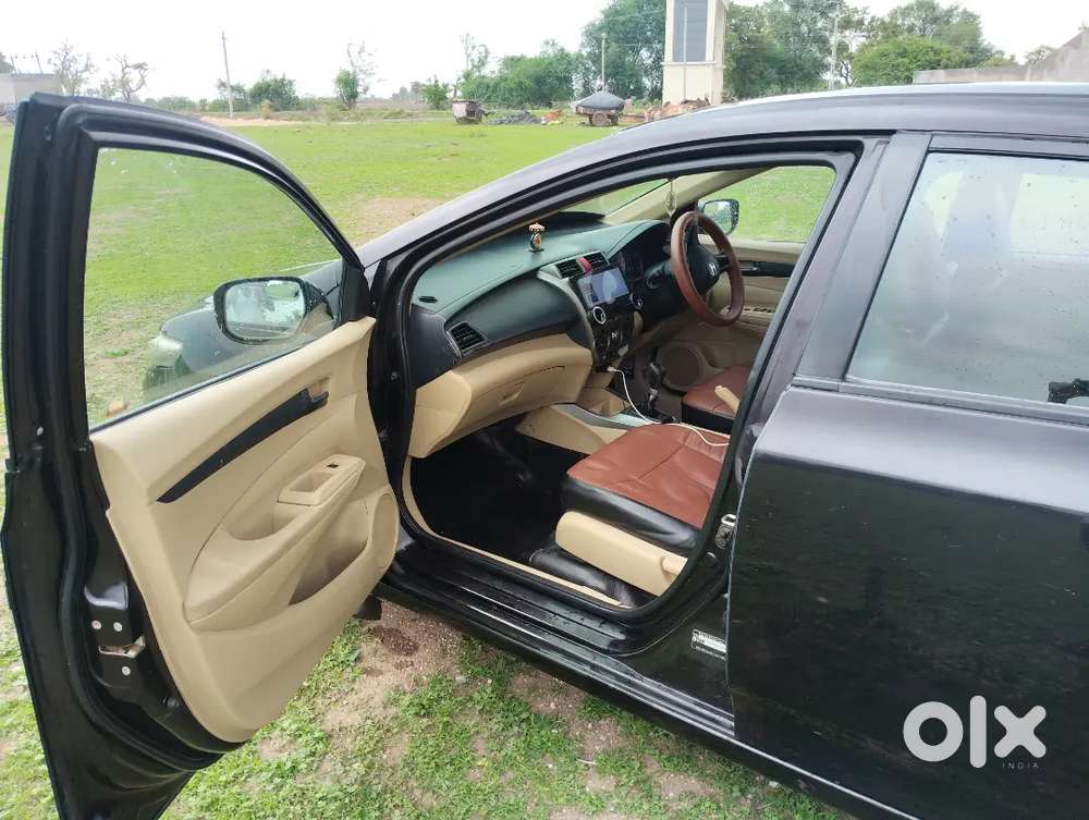 Honda City 1.5 V 2013