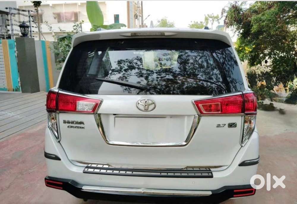 Toyota Innova Crysta 2022 Petrol Well Maintained
