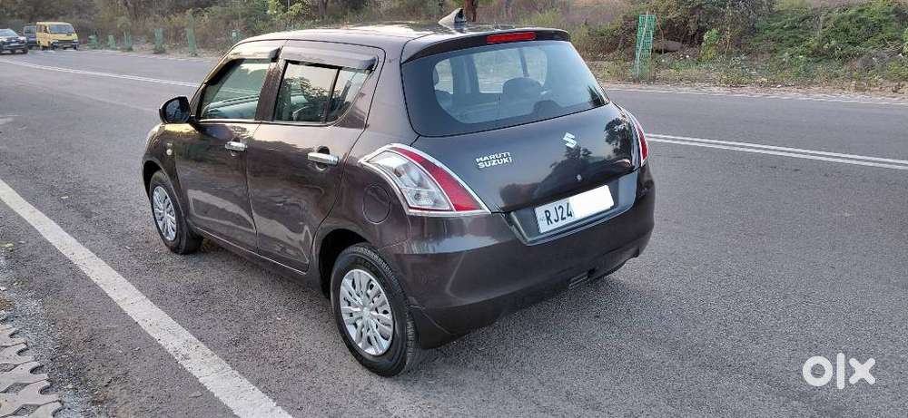 Maruti Suzuki Swift 1.2 Lxi (o), 2017, Petrol