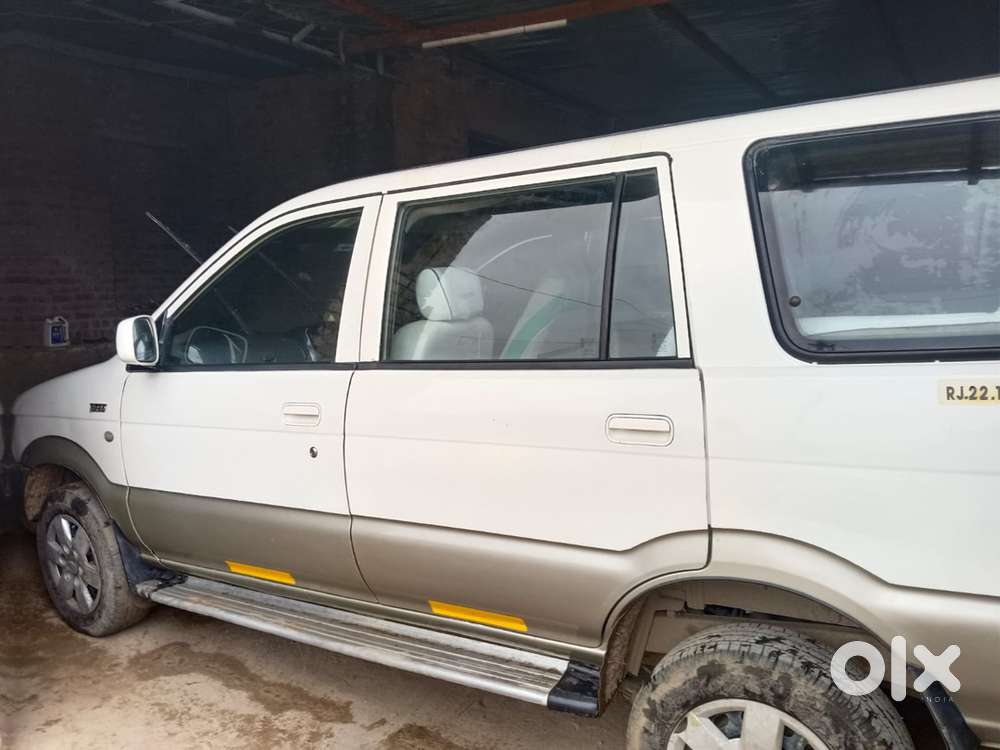 Chevrolet Tavera 2016 Year
