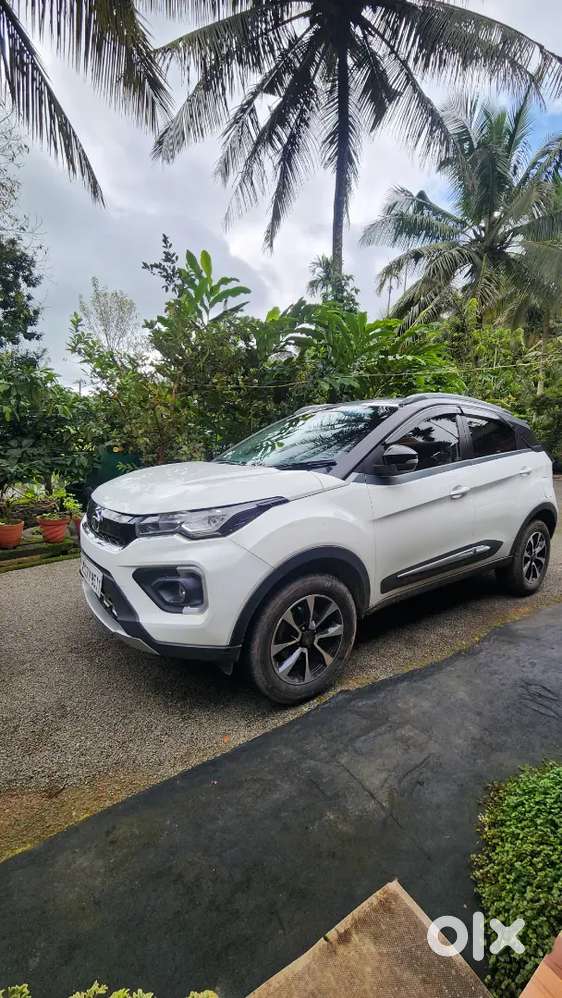 Full Option Nexon, With Sunroof, Full Company Service