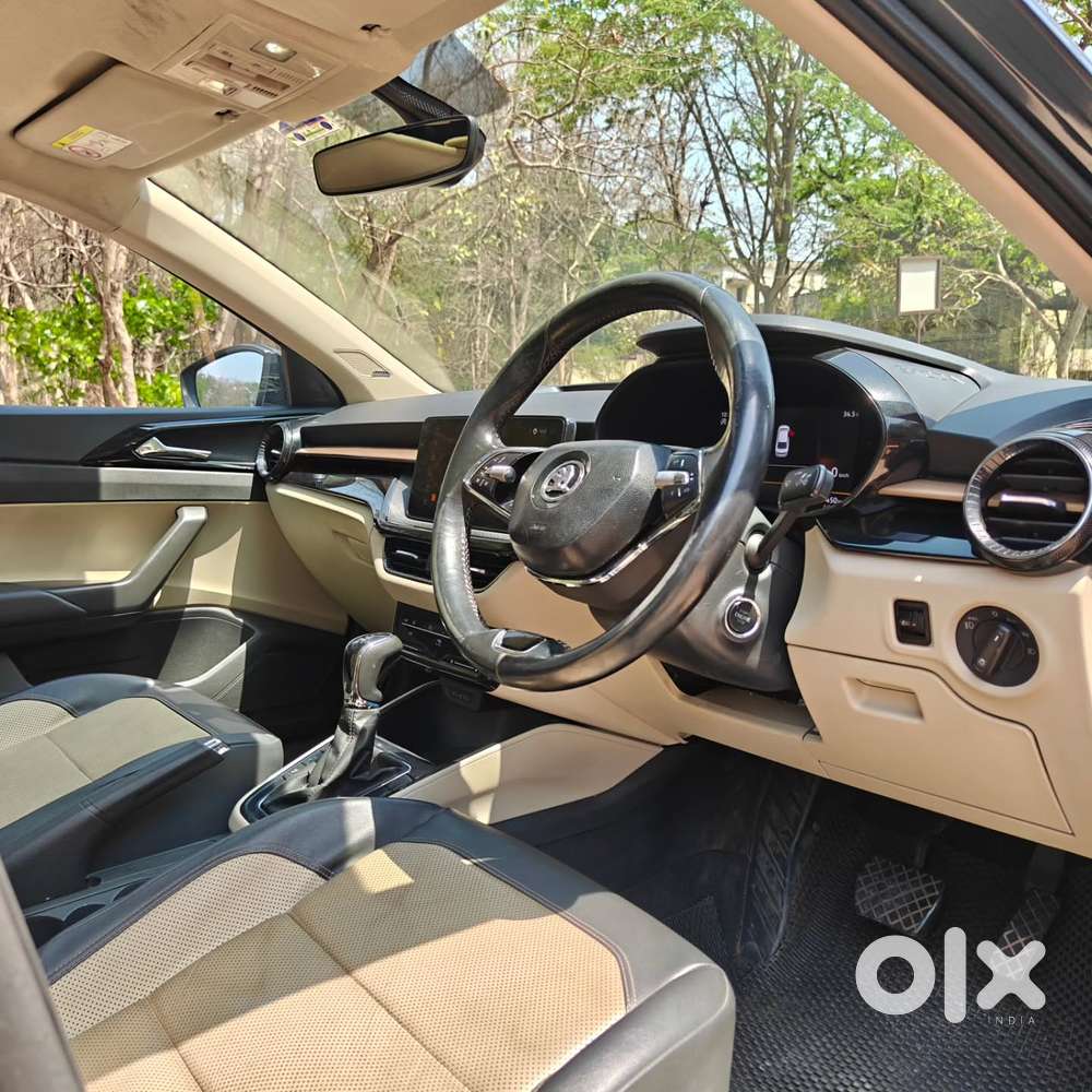 Skoda Slavia 1.0 Tsi Style, 2022, Petrol