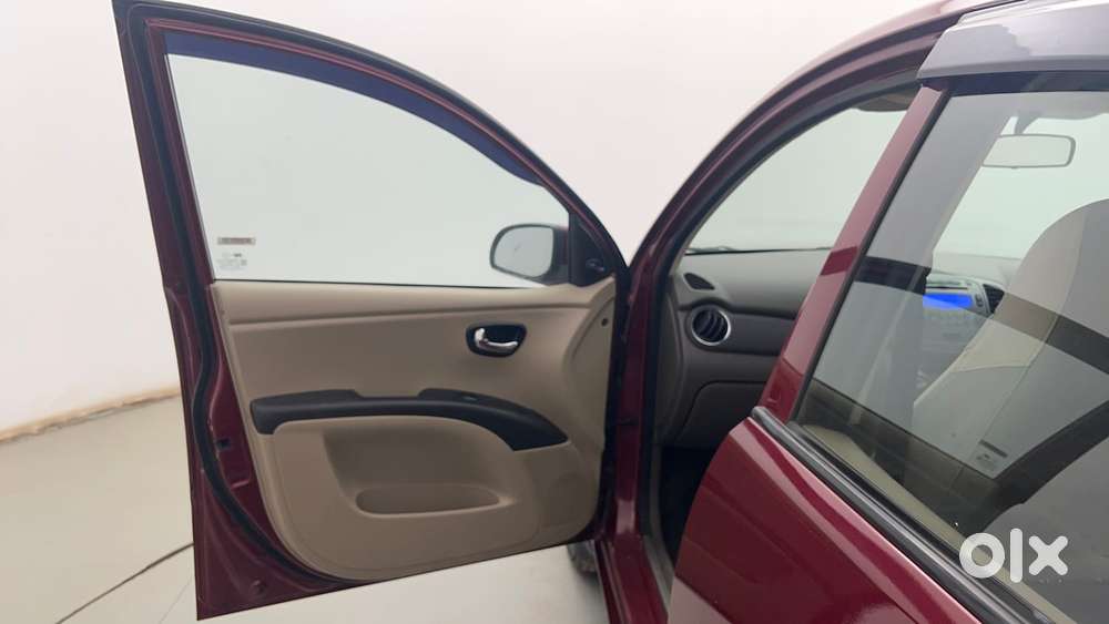 Hyundai I10 Sportz 1.1 Irde2, 2016, Petrol