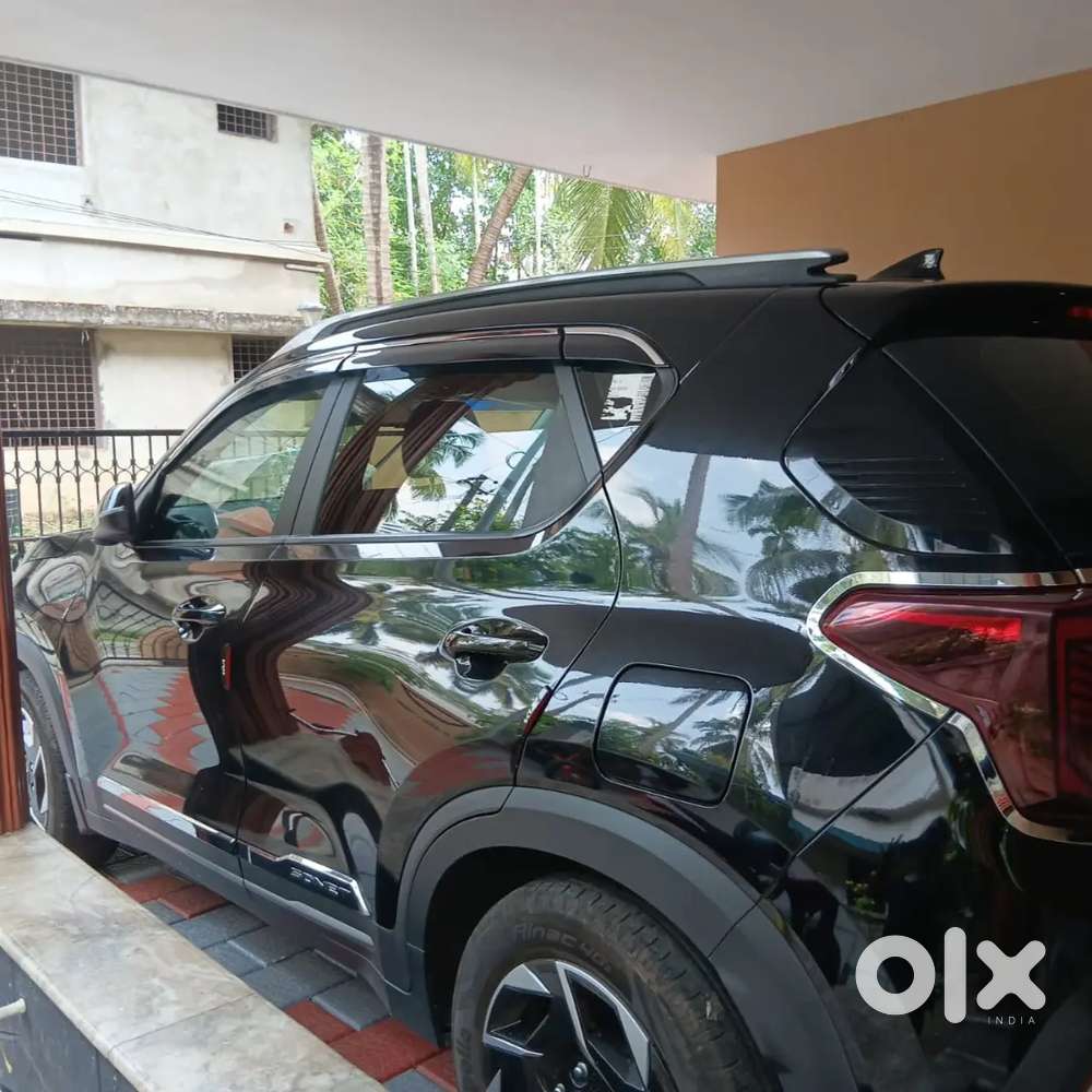 Kia Sonet 2024 Petrol Good Condition. With Sunroof & Ventilated Seats