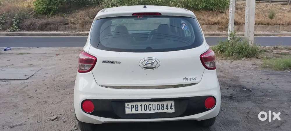 2018 Model Grand I10
Magna Optional
Brand New Tyres 
50 Hjar Chali