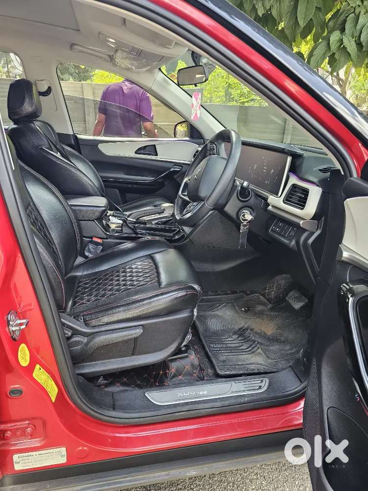 Customised XUV700 Diesel AT 2025