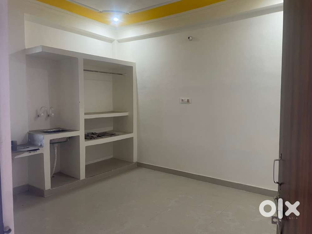 1 bhk, 2 bhk Room avaliable