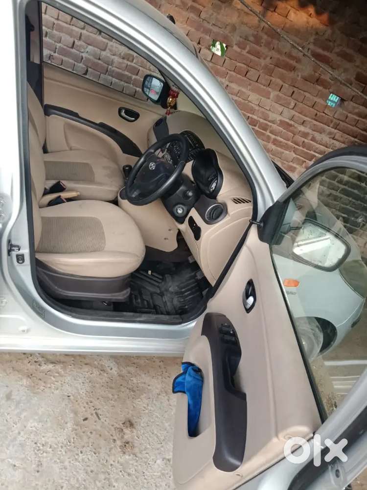 Hyundai I10 Sportz Petrol 2010