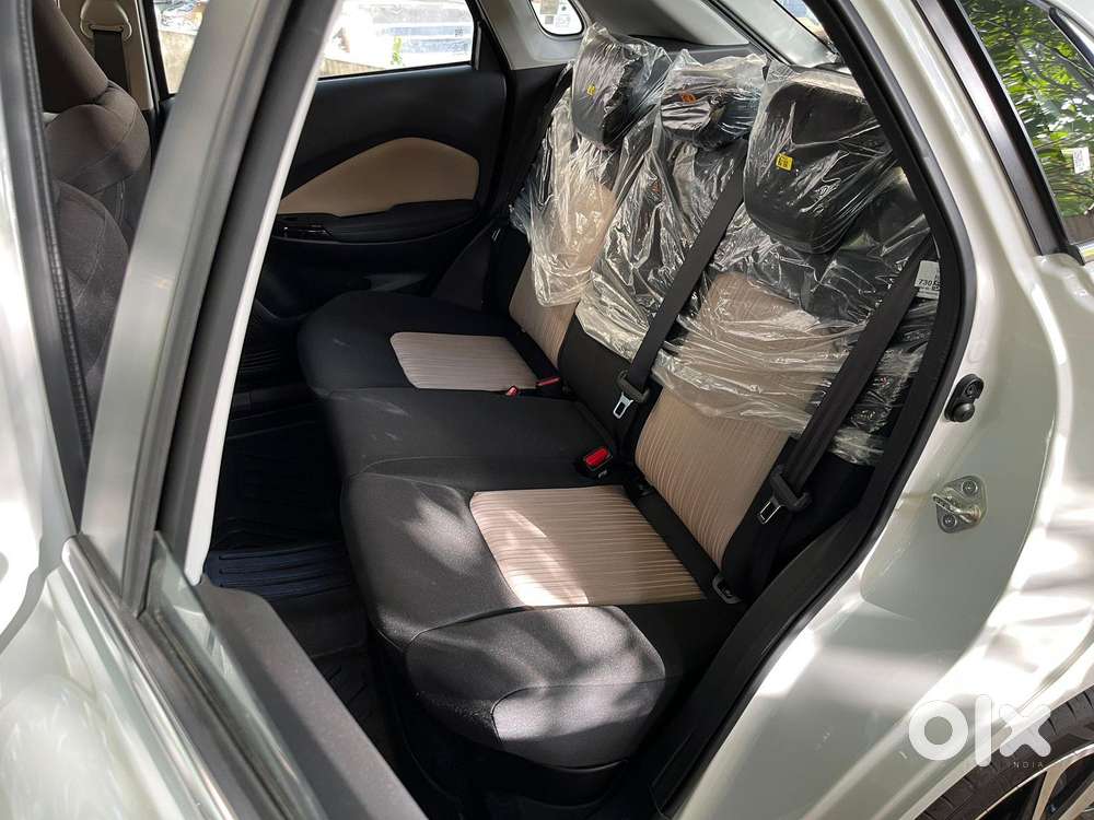 Toyota Glanza G Smart Hybrid, 2026, Petrol