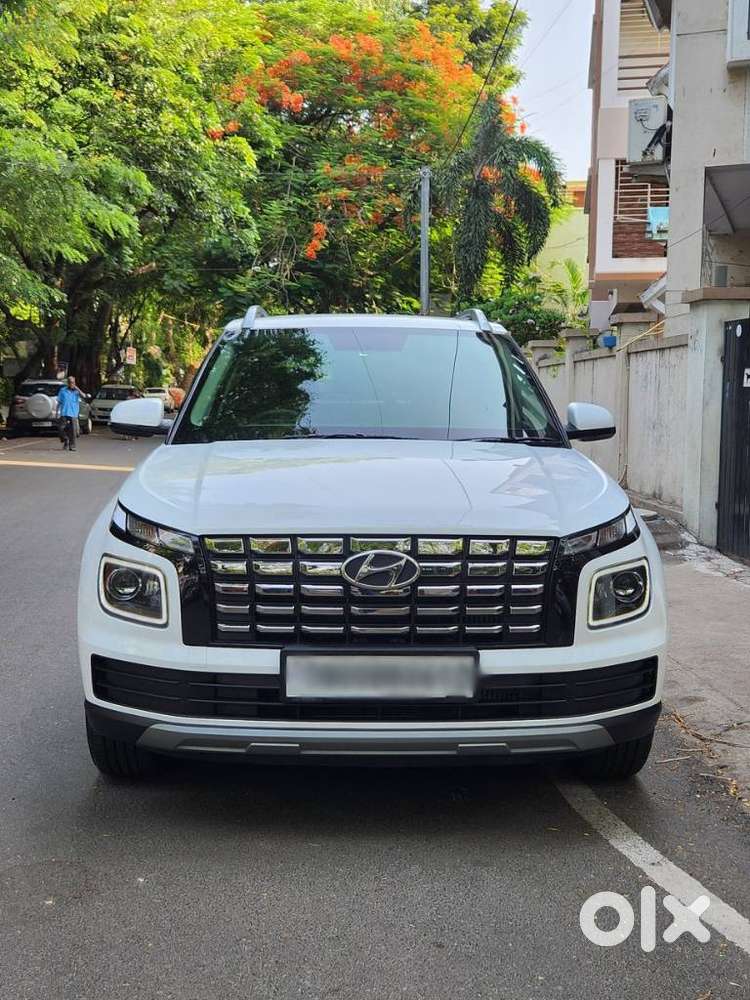 Hyundai Venue 1.0 S (o) Turbo Dct, 2025, Petrol