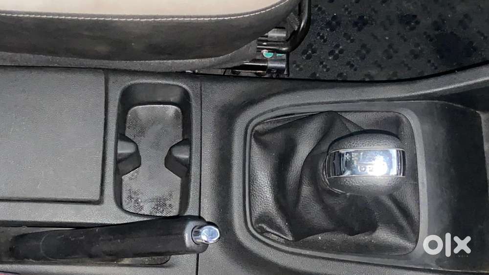 Renault Triber Rxz Easy-r Amt, 2021, Petrol