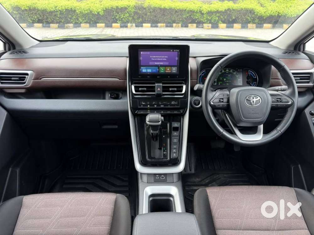 Toyota Innova Hycross 2.0 Vx Hybrid 7 Str, 2025, Petrol