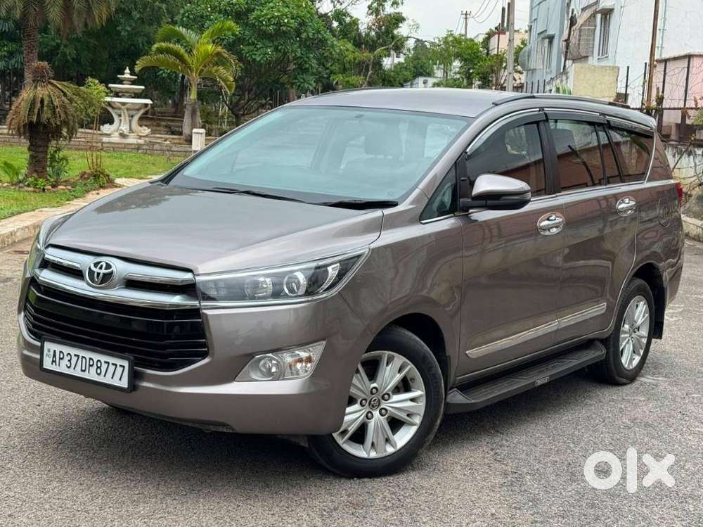 Toyota Innova Crysta 2.8z Automatic, 2018, Diesel