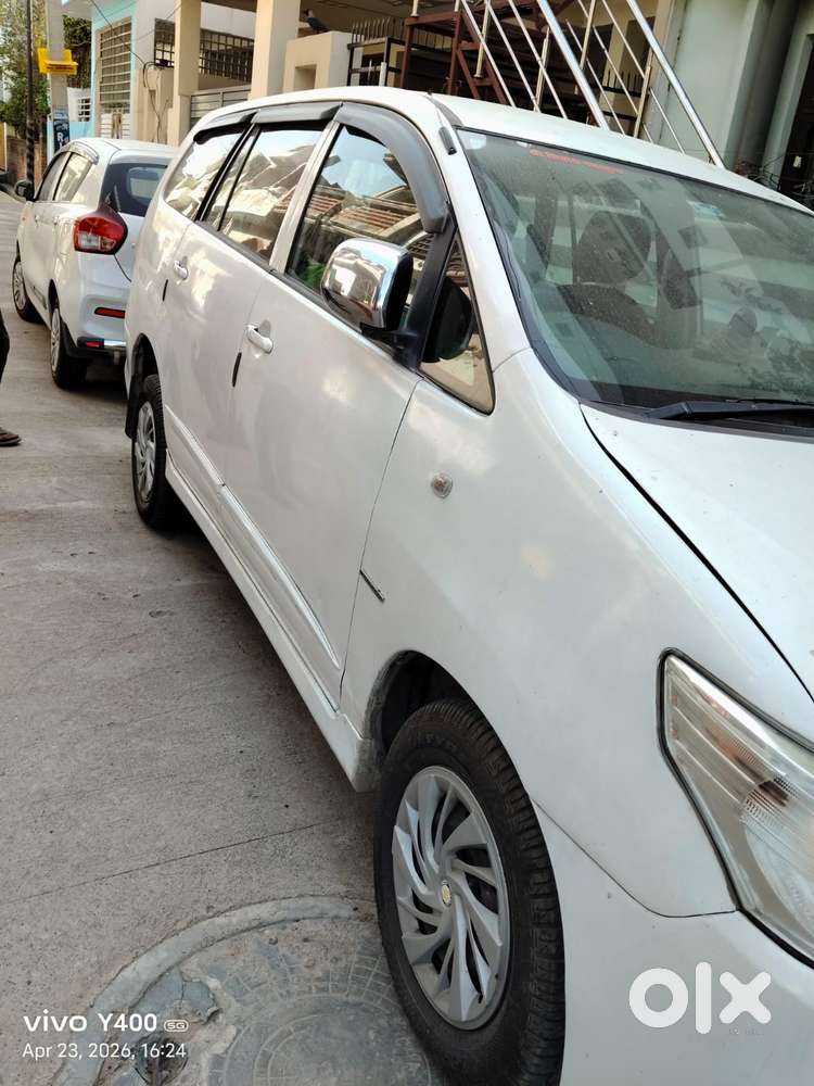 Toyota Innova 2.5 Gx 7 Str Bs-iii, 2014, Diesel
