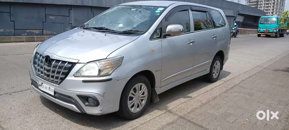 Toyota Innova 2.5 G (diesel) 8 Seater Bs Iv, 2015, Diesel