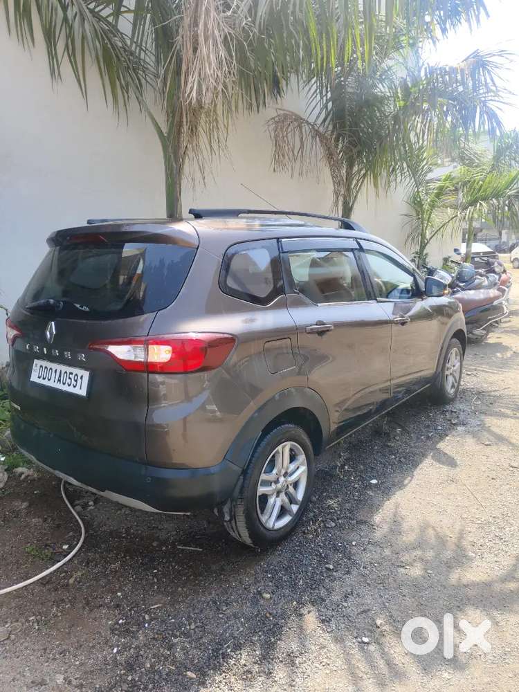 Renault Triber 7 Seater October 2021 High Model Rxz Mt 1.0 L Ece