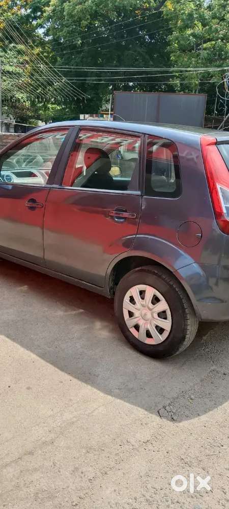 Ford Figo 2012 Diesel 75000 Km Driven