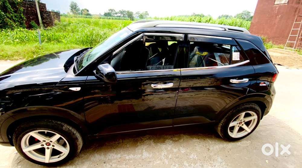 Hyundai Venue Petrol 2023