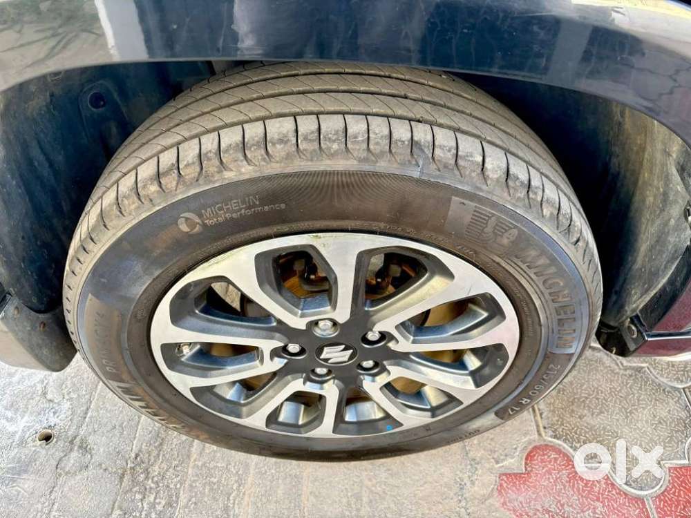 Maruti Suzuki Grand Vitara 1.5 Alpha Plus Dual Tone Intelligent Hybr..