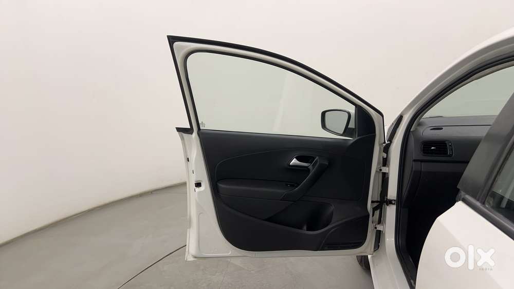 Volkswagen Polo 2009-2013 Petrol Comfortline 1.2l, 2015, Petrol