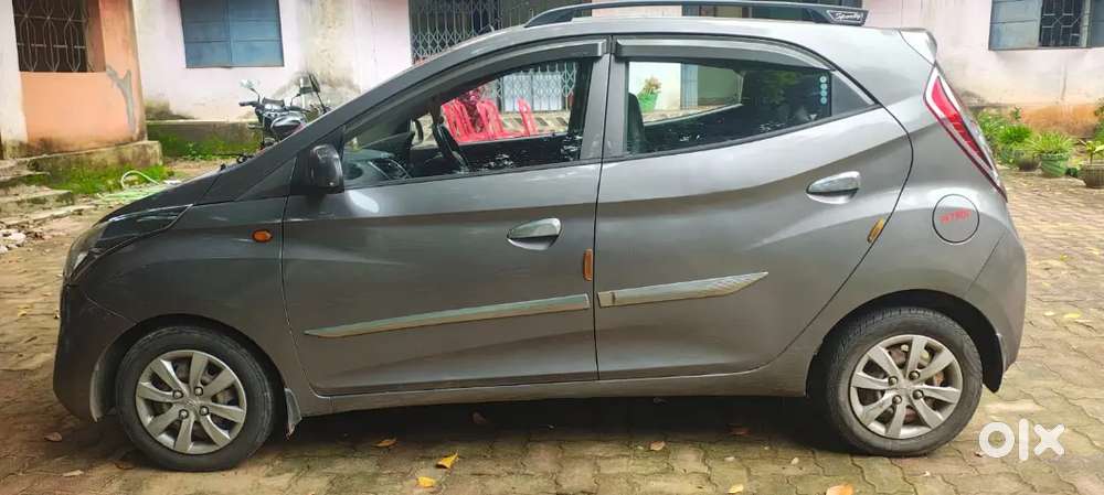 Hyundai Eon Sportz 2012 | Petrol | Manual
