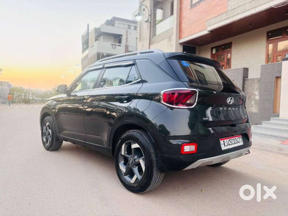 Hyundai Venue, 2021, Petrol