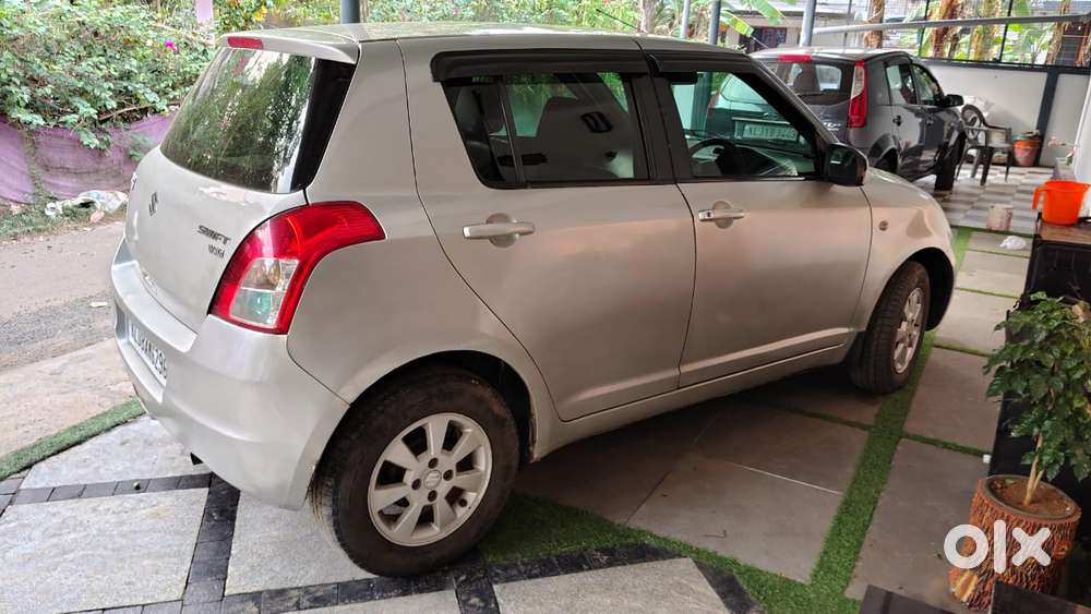 Maruti Suzuki Swift Vxi Optional, 2007, Petrol